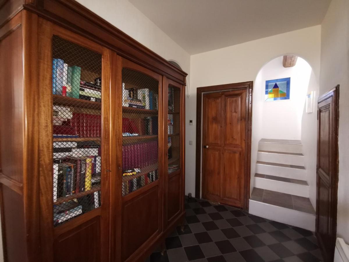Les Chambres Du Lavoir Vert Tourbes Esterno foto