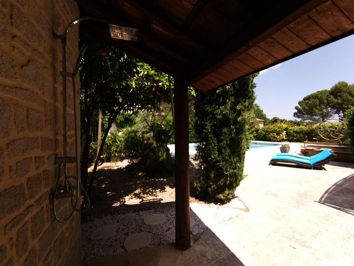 Les Chambres Du Lavoir Vert Tourbes Esterno foto